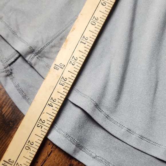 SPYDER | Women's Sporty Light Gray Athletic Short Sleeve Gym Workout Tee | M - Picture 8 of 10